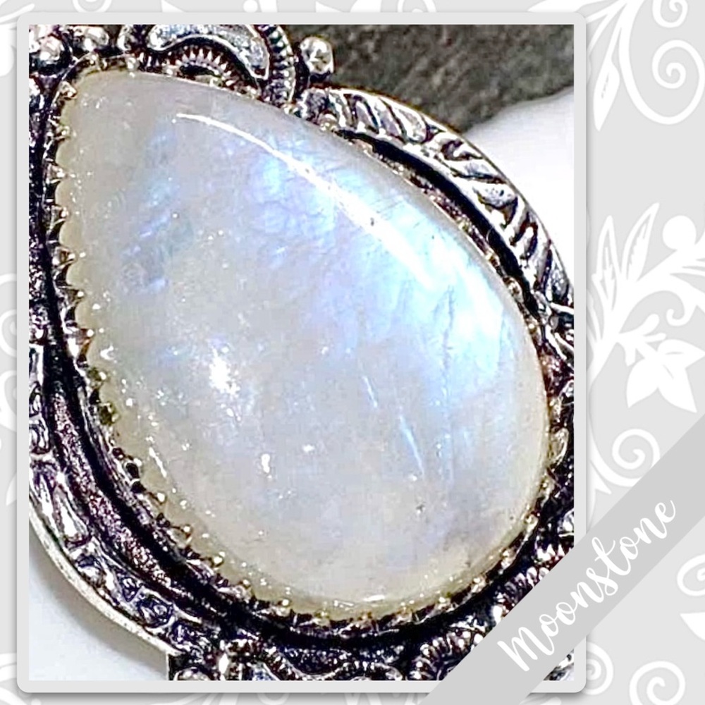 Rainbow Moonstone Large Silver Artisan Pendant, 1.6β (Turquoise to Blue-Violet) - Picture 2 of 2